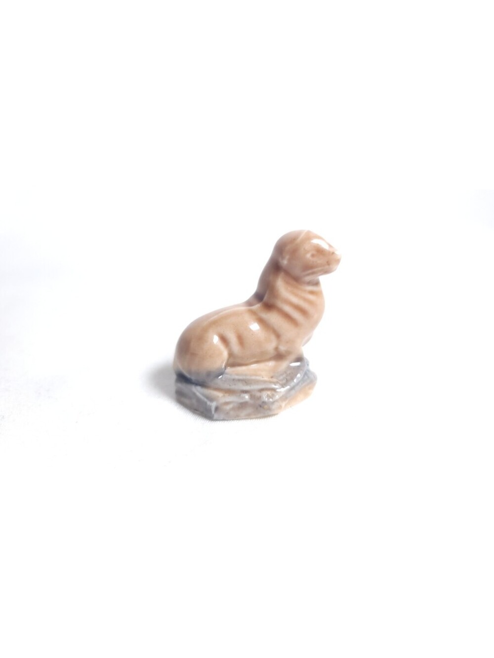 Wade Whimsies Seal On Rock Vintage Figurine Series 1 1967-1973
